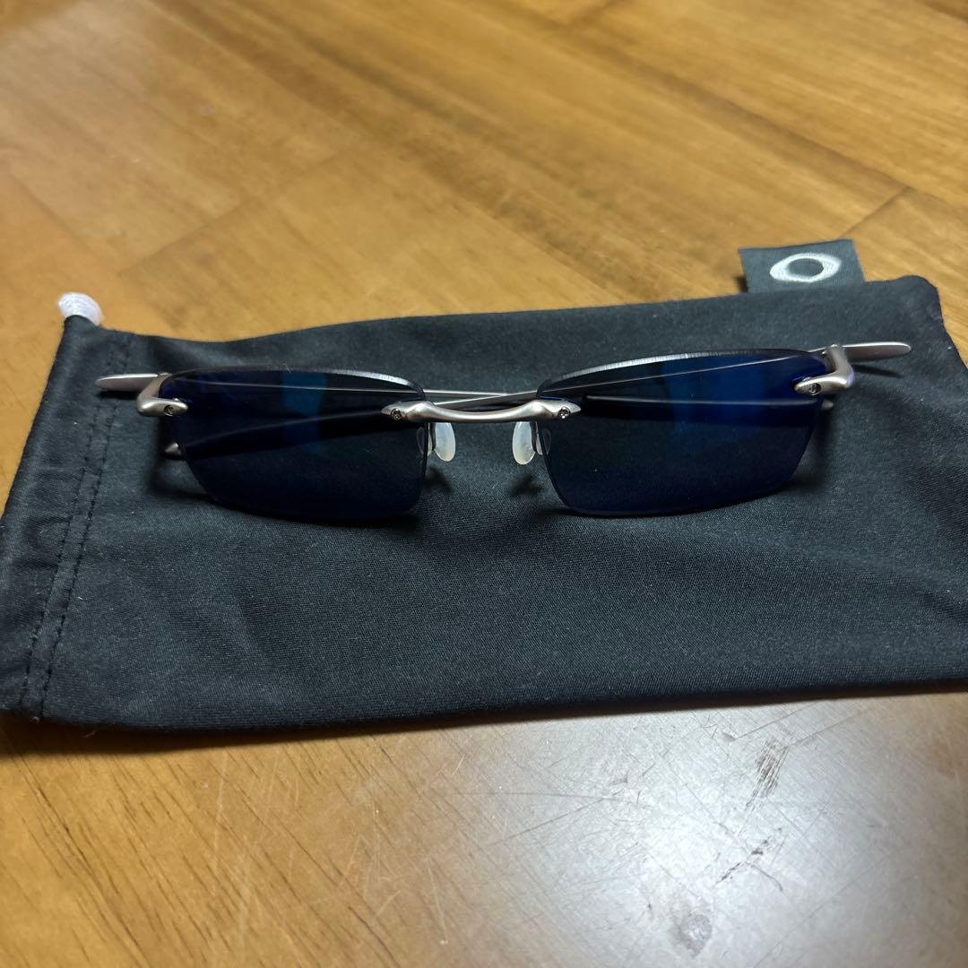 Oakley スポーツサングラス 偏光レンズ