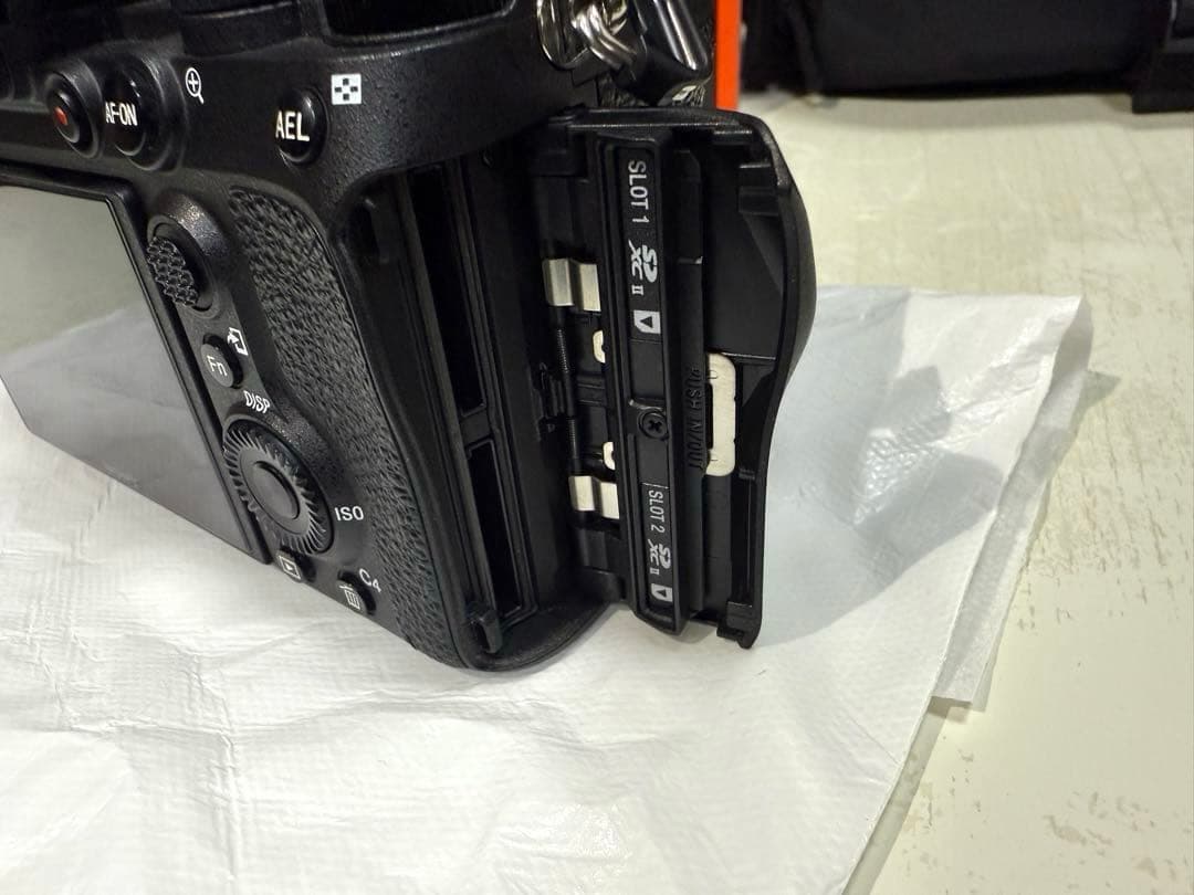 【23日迄特別限定価格】ソニー α7RIV 本体 ILCE-7RM4 早い者勝ち