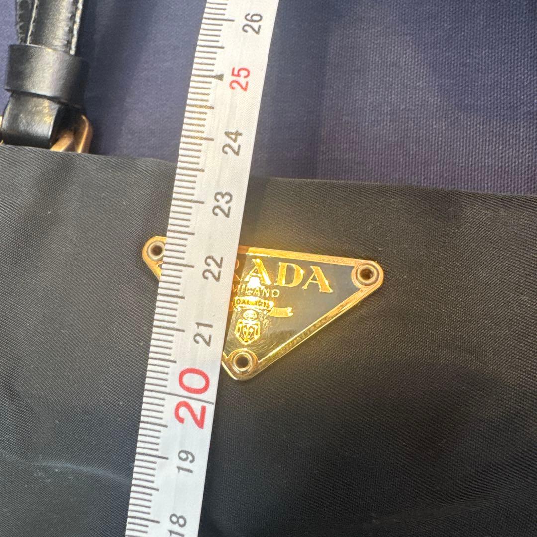 PRADA ナイロンバッグ 黒