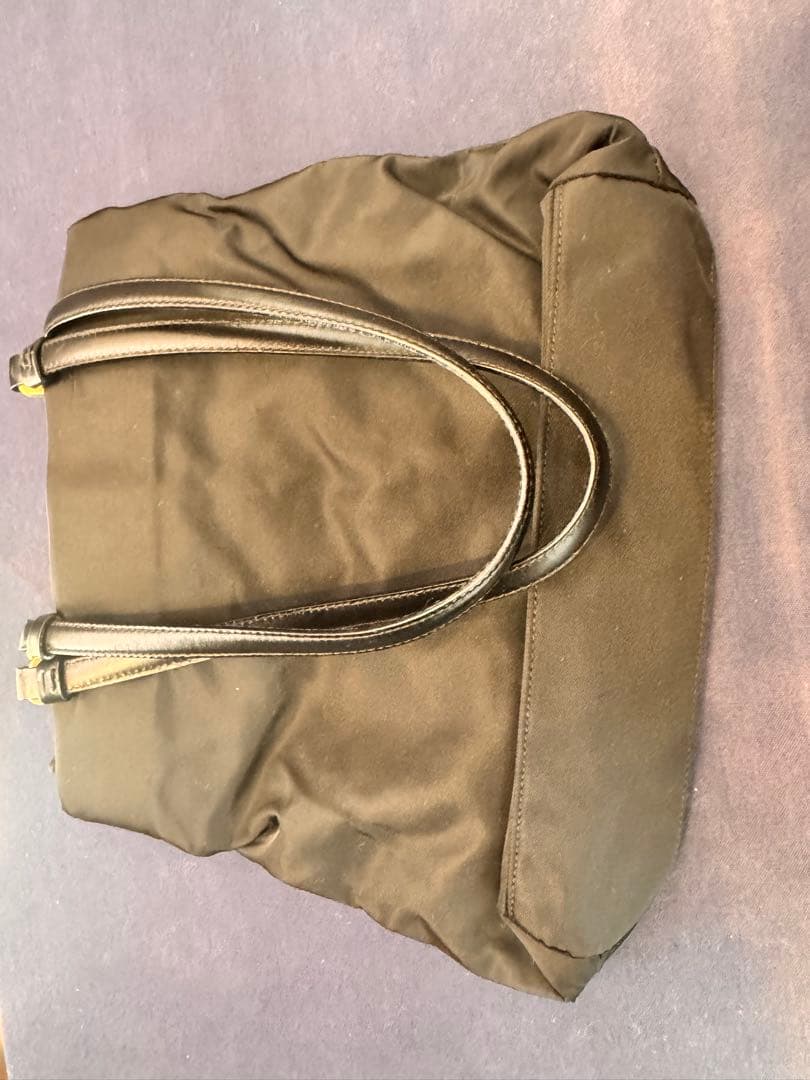 PRADA ナイロンバッグ 黒