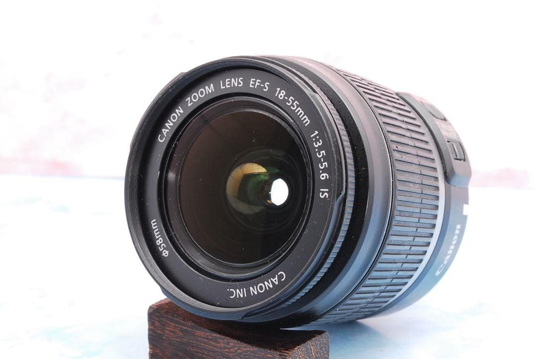 キャノン Kiss X7★バッグ＆ミニ三脚★一眼レフカメラ★軽量＆扱いやすい