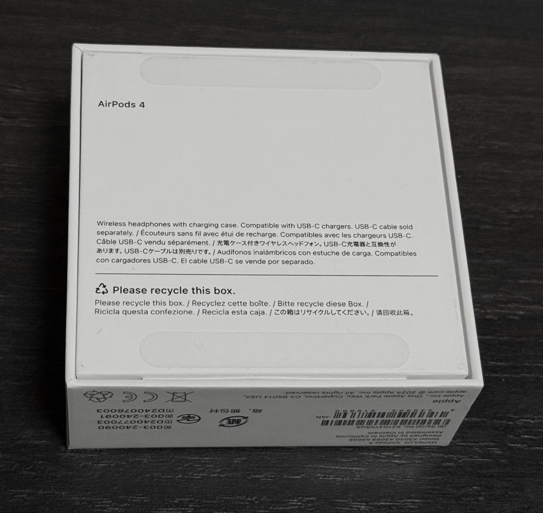Apple保証付き　2025年11月購入品　AirPods 4 MXP63J/A