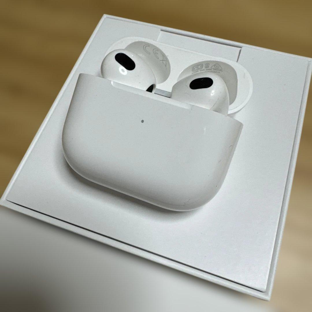 美品AirPods 3 本体 充電ケース付 おまけ付！ ※値下げ不可