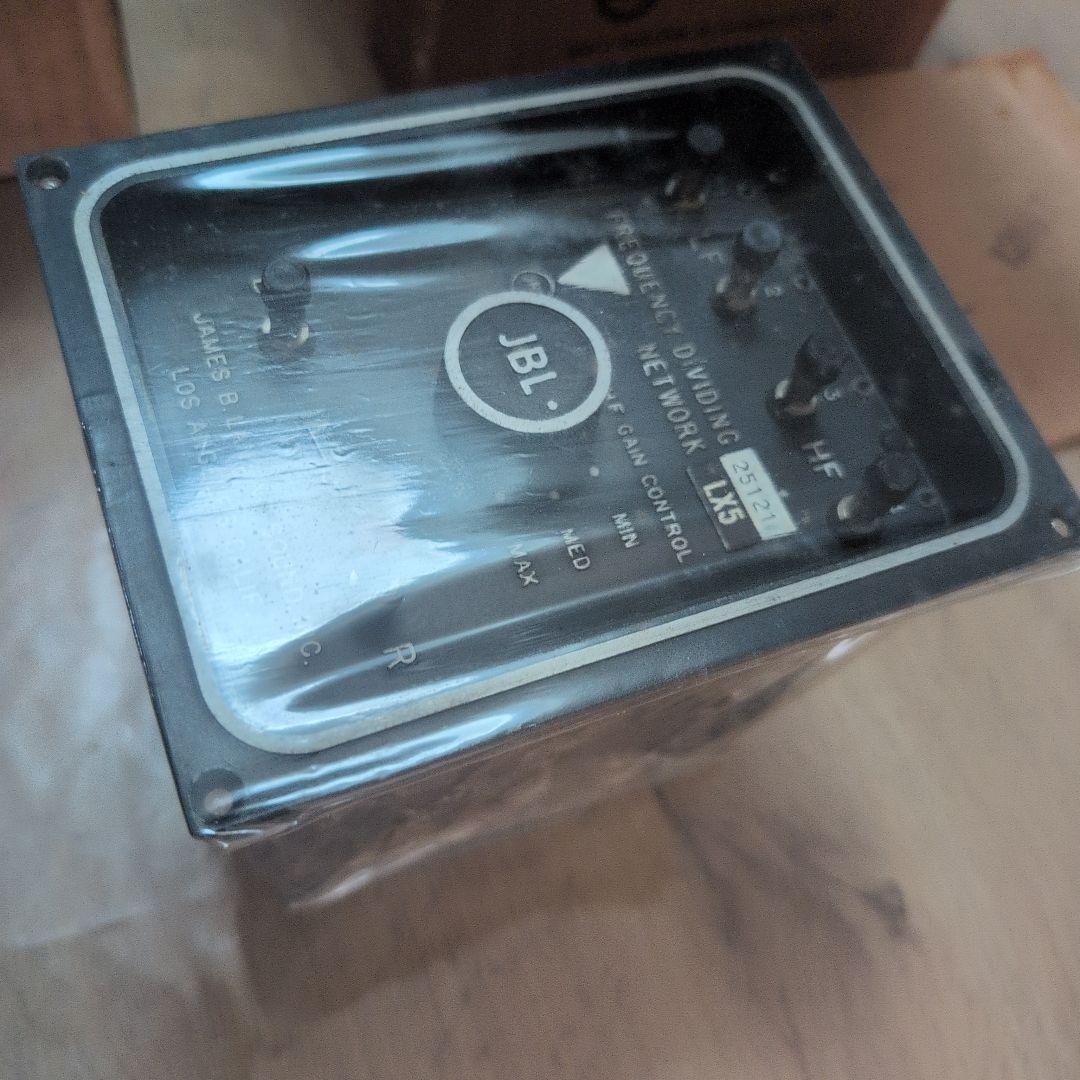 ビンテージ JBL LX5ネットワークペア 片方は未開封品です。