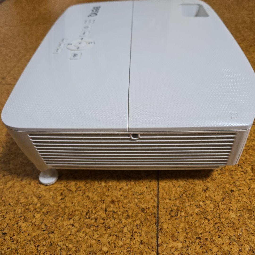 BenQ MH534プロジェクター本体 ホワイト