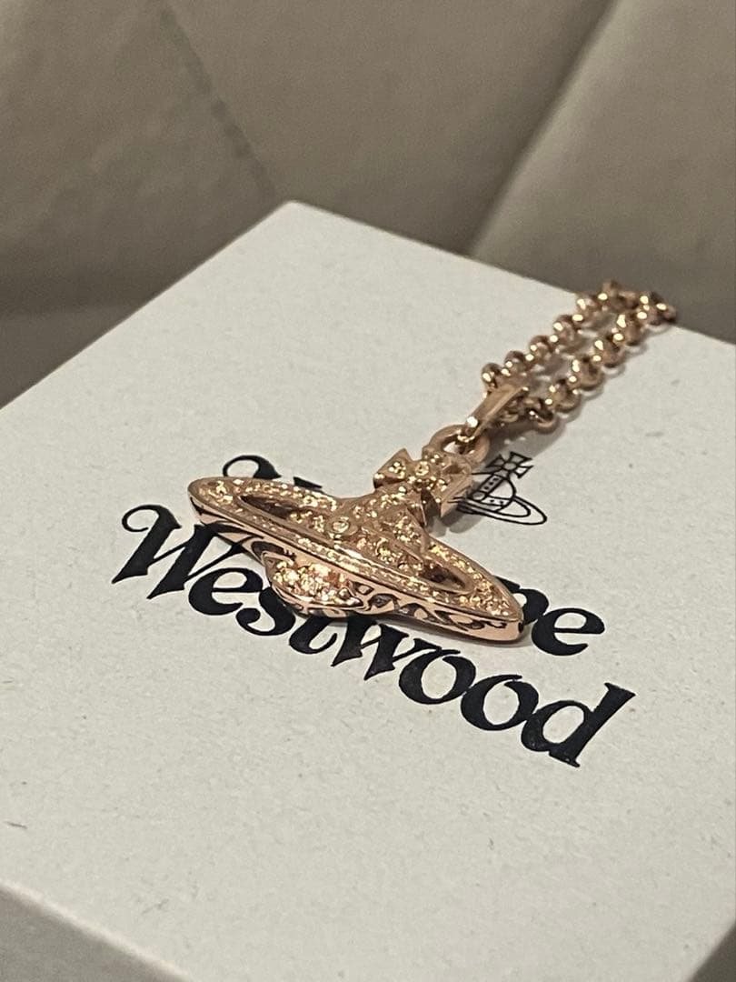 Vivienee Westwood ネックレス ピンクゴールド