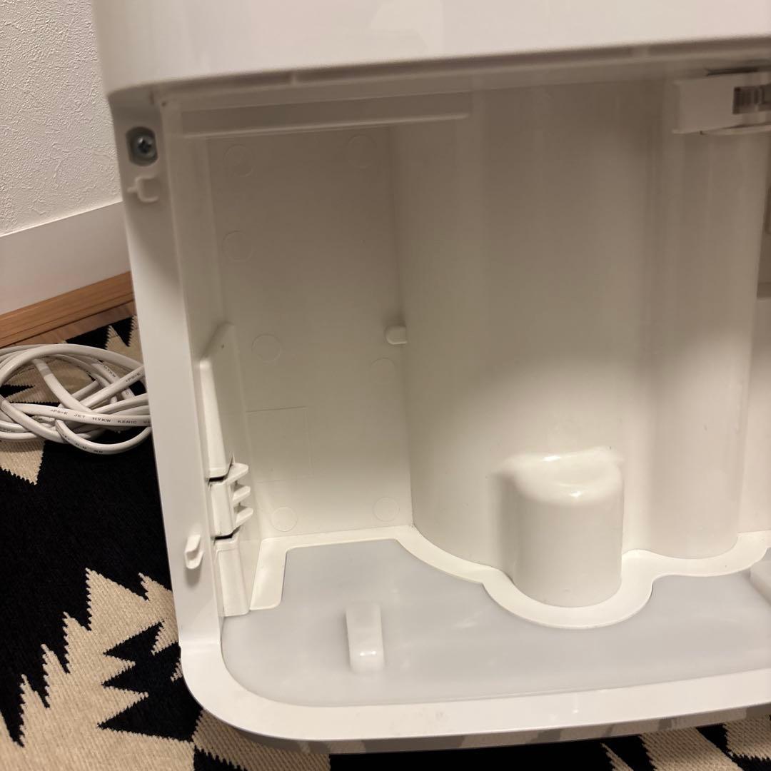 【美品】SHARP プラズマクラスター　除湿機 CV-H71-W 2018年製