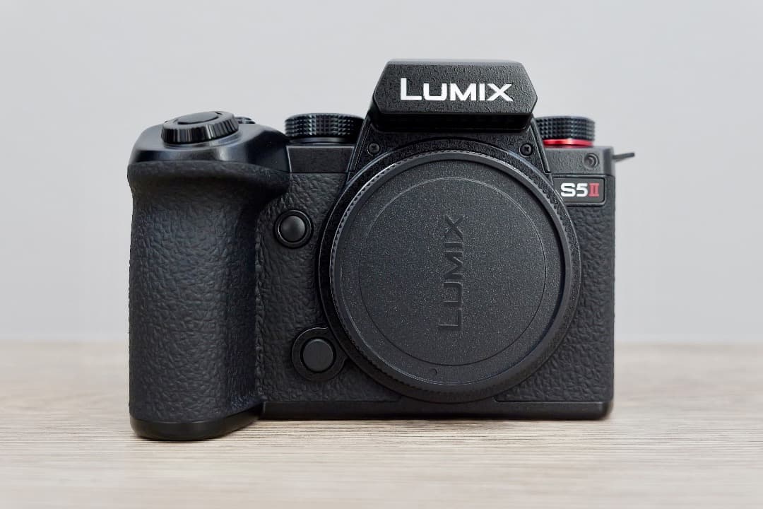 期間限定値引き中　パナソニック LUMIX DC-S5M2