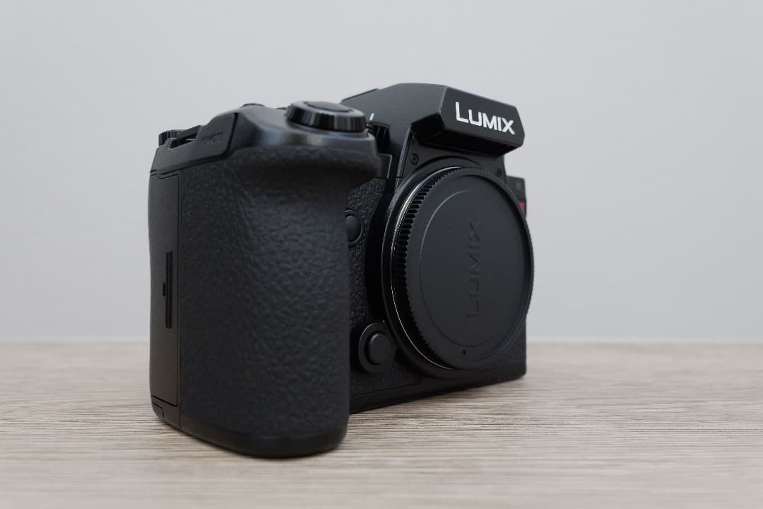 期間限定値引き中　パナソニック LUMIX DC-S5M2