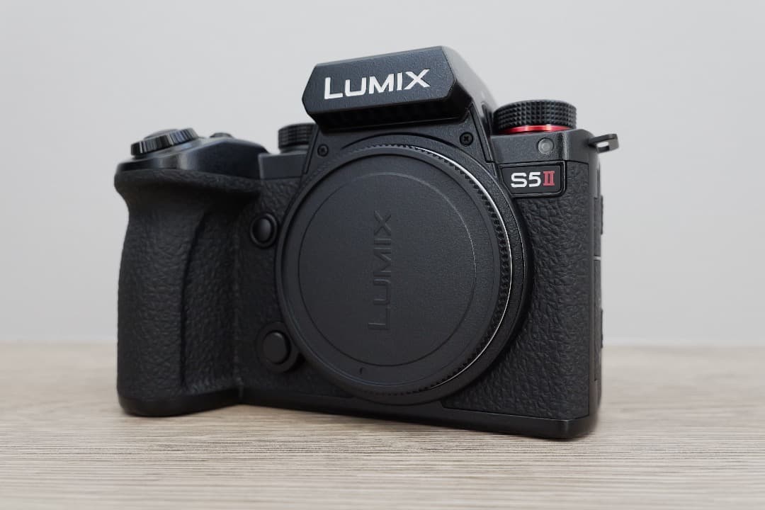 期間限定値引き中　パナソニック LUMIX DC-S5M2