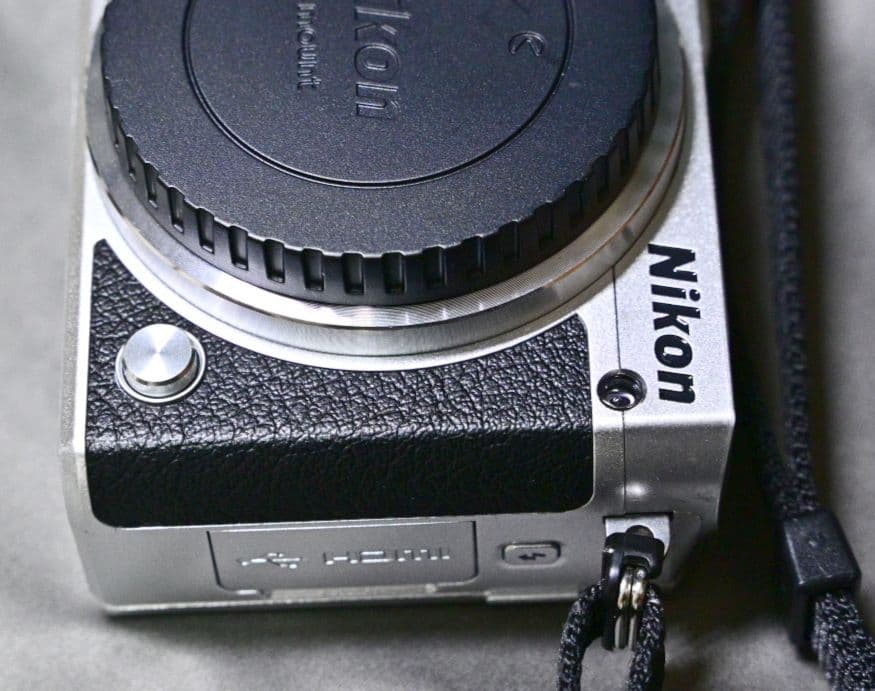 Nikon 1 J5　 　NIKKOR レンズ✕２