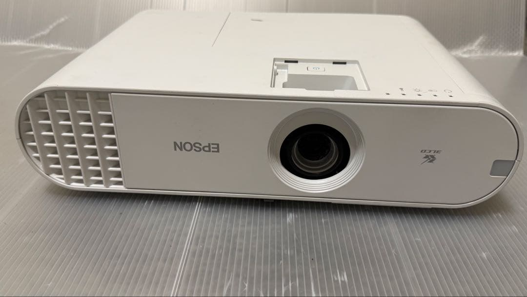 EPSON プロジェクターEB-W50