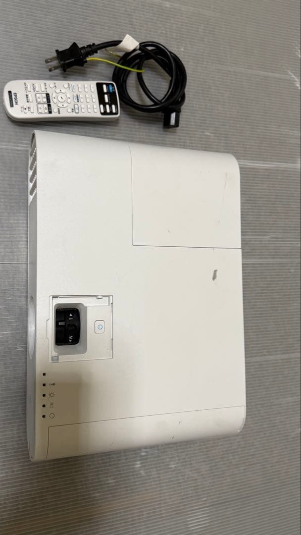 EPSON プロジェクターEB-W50