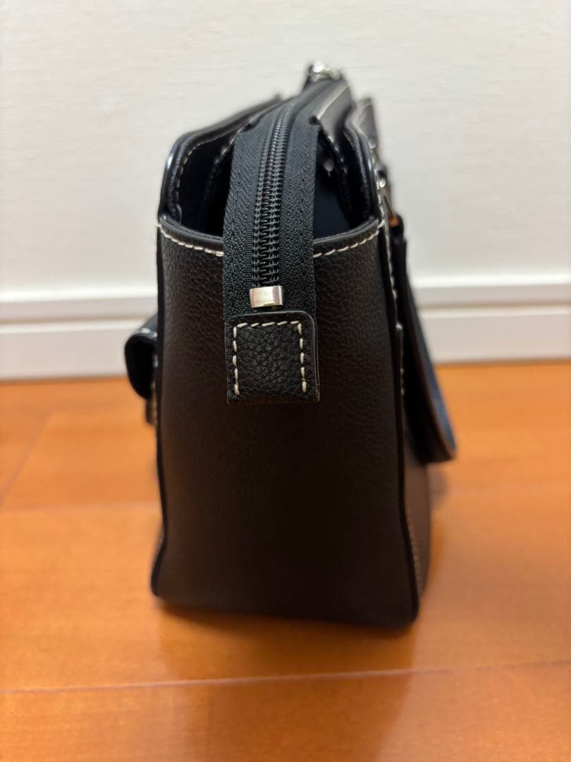 アニエスベー　ショルダーバッグ　ブラック