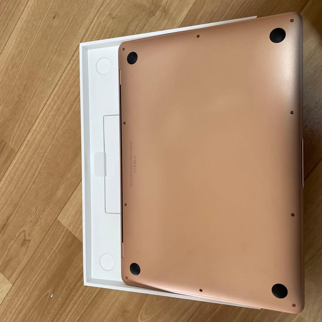 【美品】Apple MacBook Air 13インチ2020年256GB
