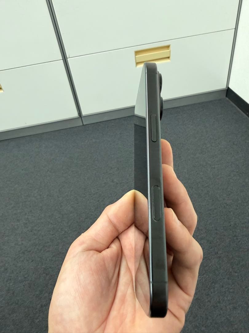 iPhone16Pro 512GB 美品 バッテリー100％ ケース付