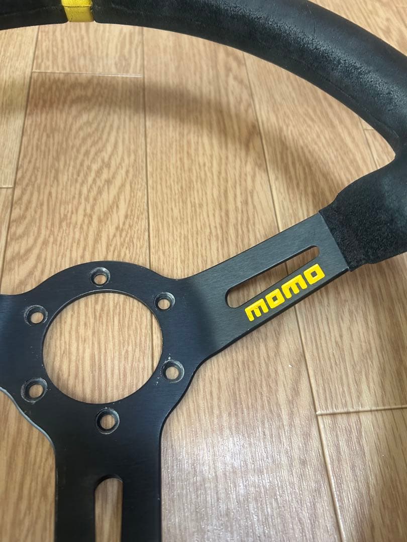 momo ステアリング 35パイ3本スポーク