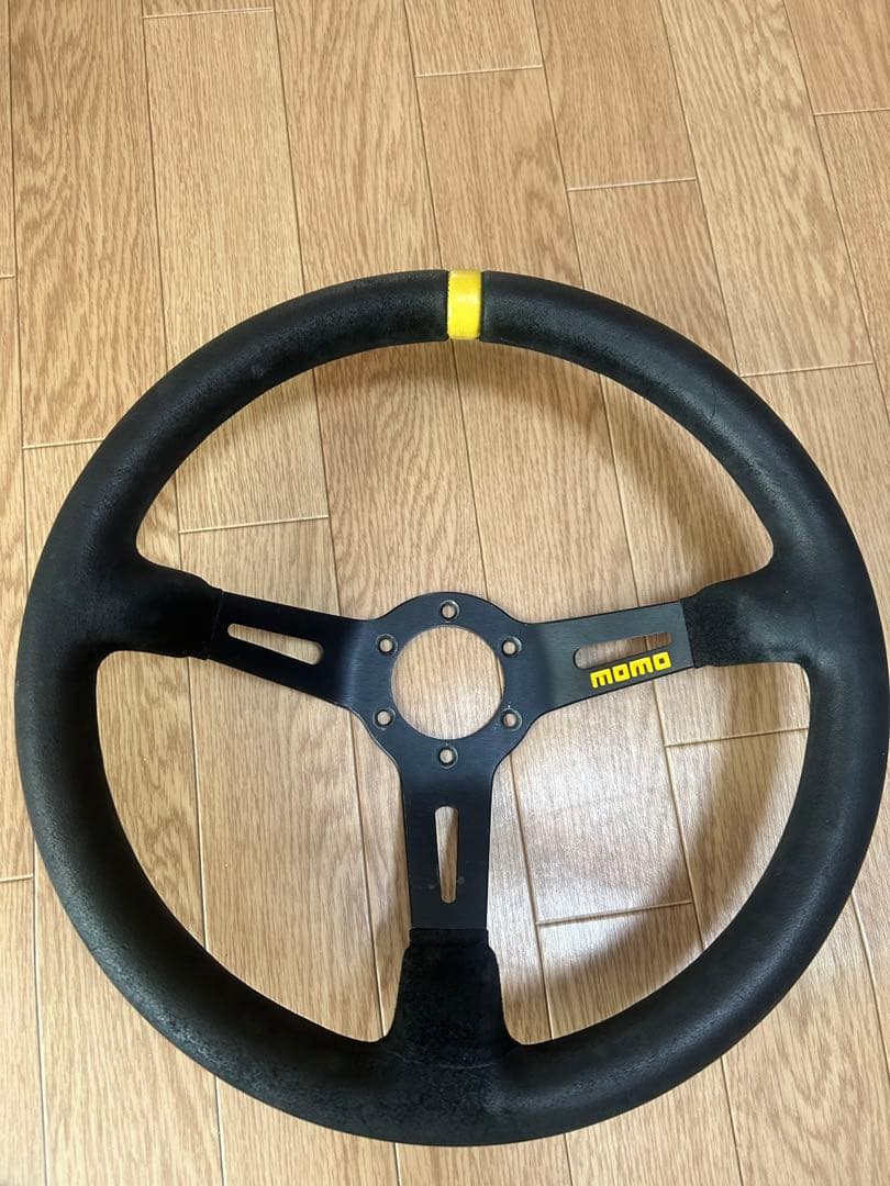 momo ステアリング 35パイ3本スポーク