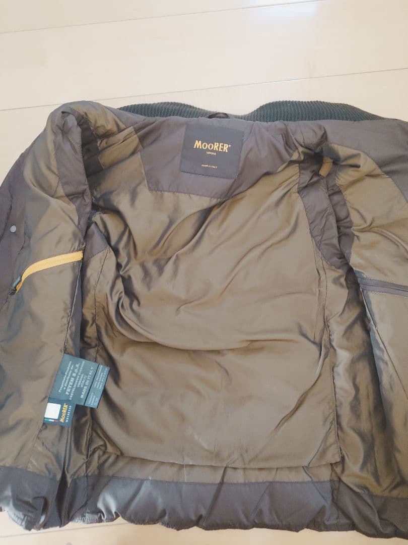 ムーレー　MooRER ダウンベスト