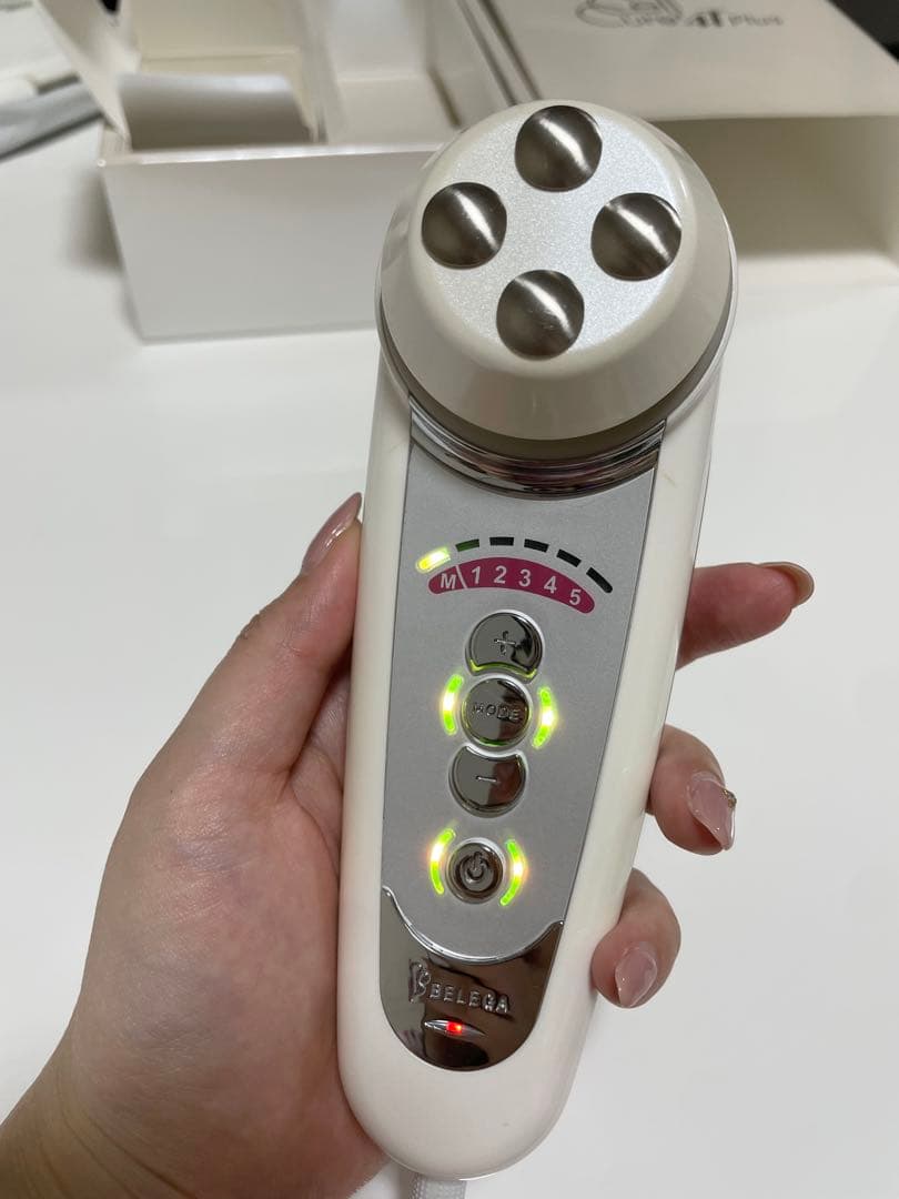 ベレガ セルキュア4Tプラス美顔器＋アコレナチュラルパフ180枚/田中みな実推奨