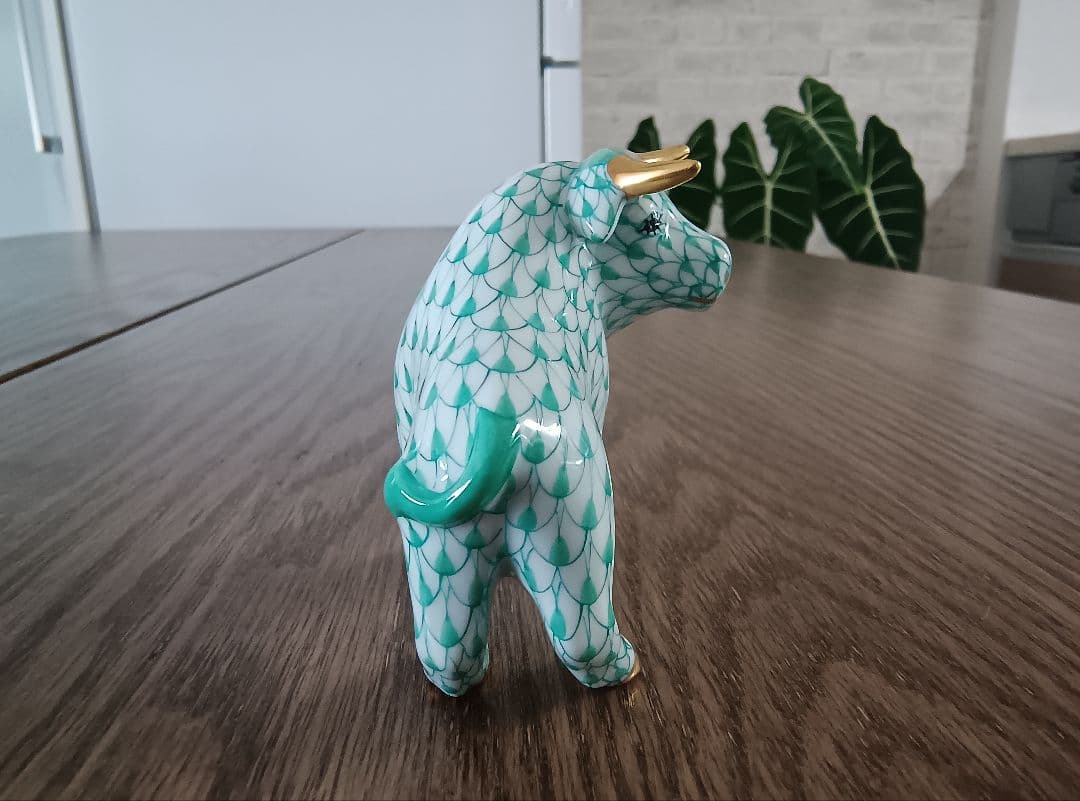 【値下げ】【美品】ヘレンド 干支 うし グリーン