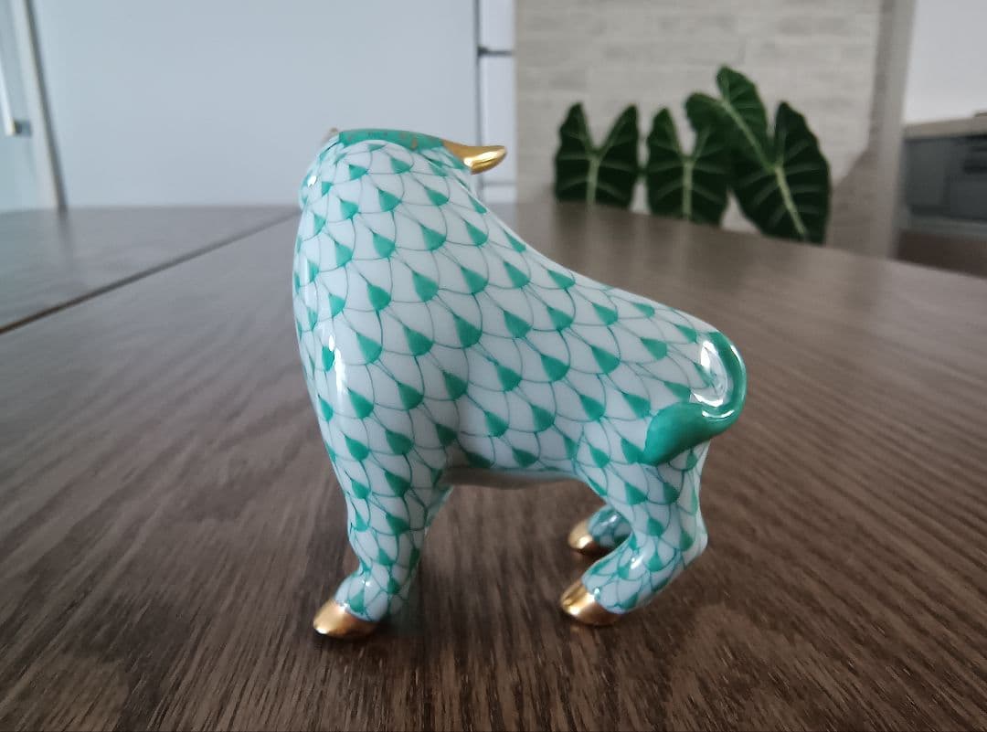 【値下げ】【美品】ヘレンド 干支 うし グリーン