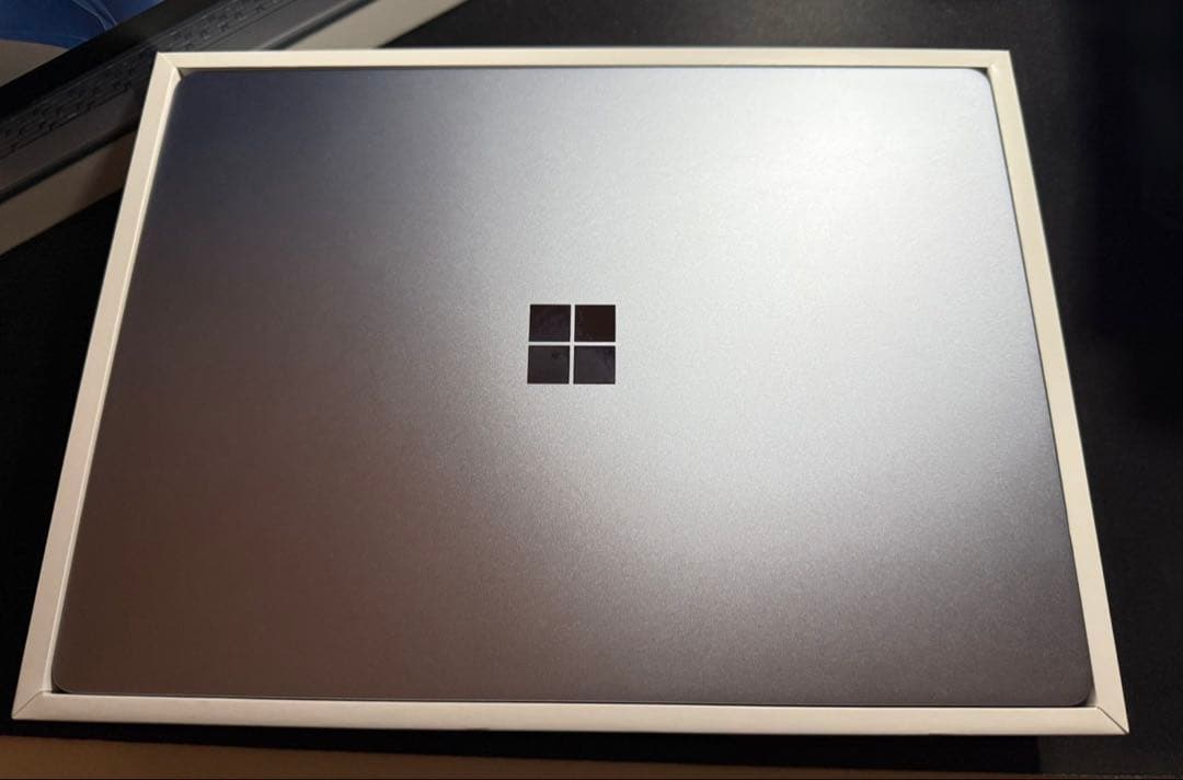 【美品】surface laptop Go3 16GB/256GB