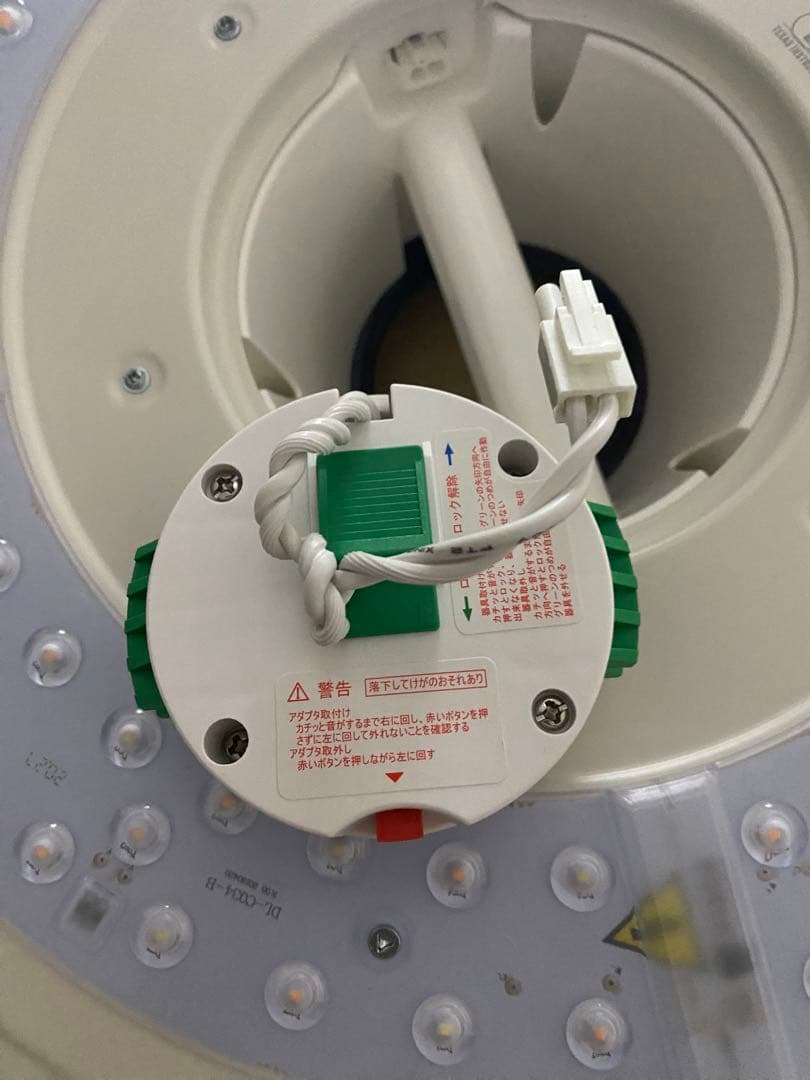 PopIn Aladdin SE プロジェクター本体