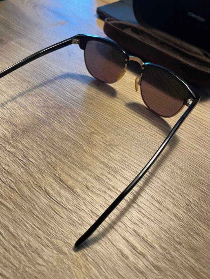 TOM FORD ブラックラウンドサングラス最終値下げ！！