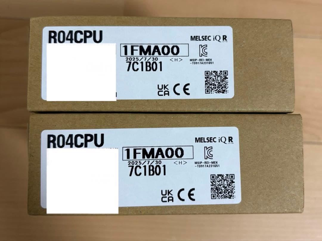 三菱　シーケンサー　R04CPU 2個