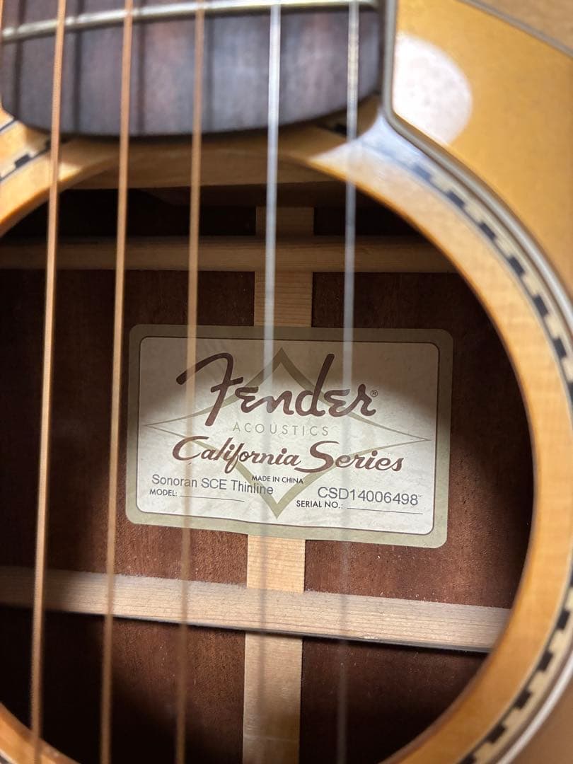 Fender Sonoran SCE Thinline エレアコ