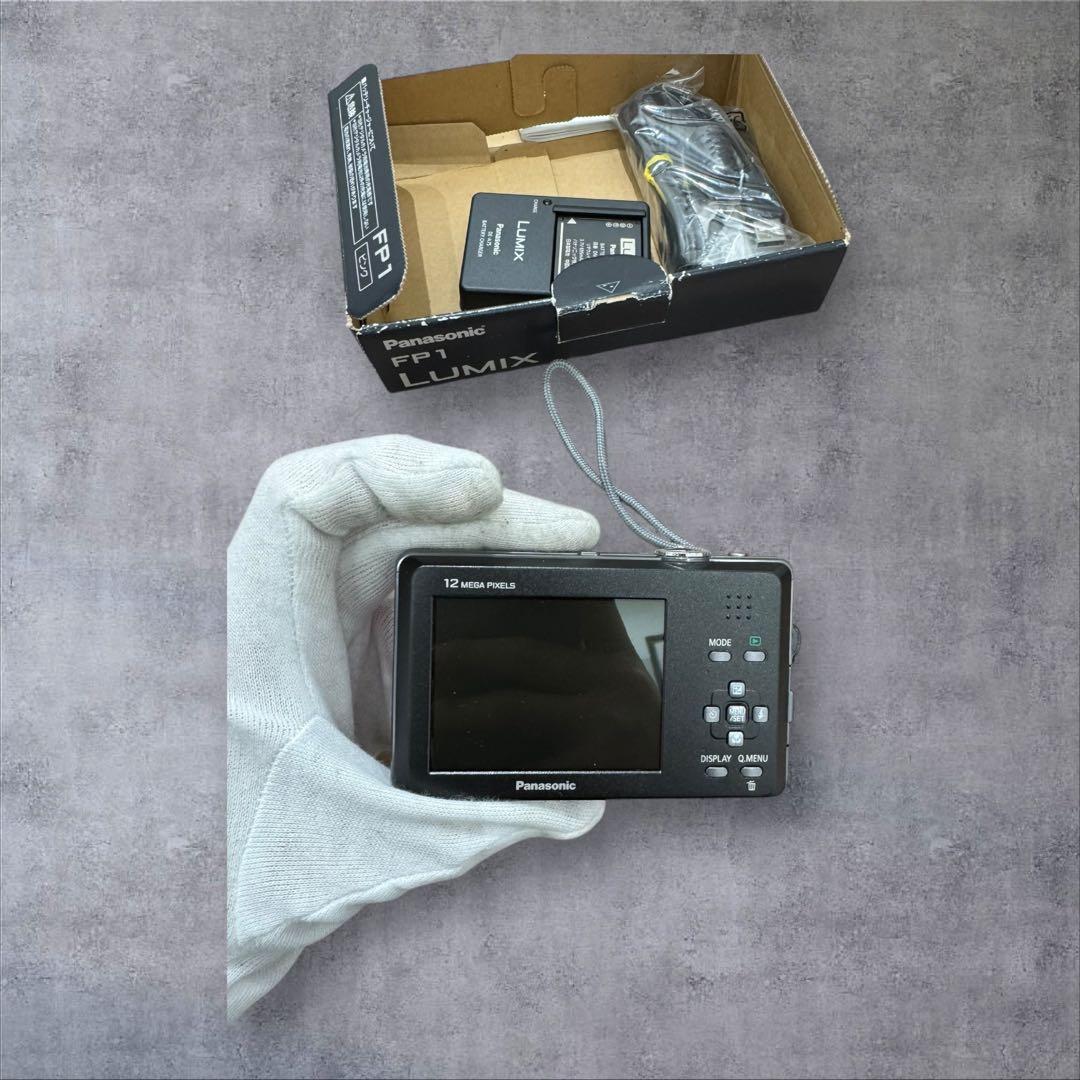 美品： Panasonic LUMIX DMC-FP1 ※動作確認済,充電器