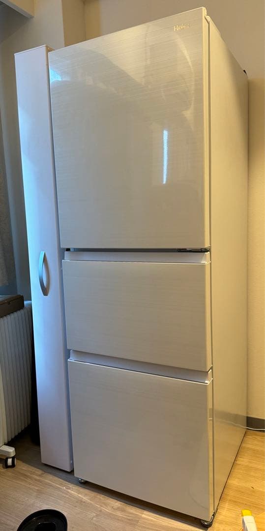 冷蔵庫　ハイアール　286L　2023年　右開き　JR-CV29B(W)
