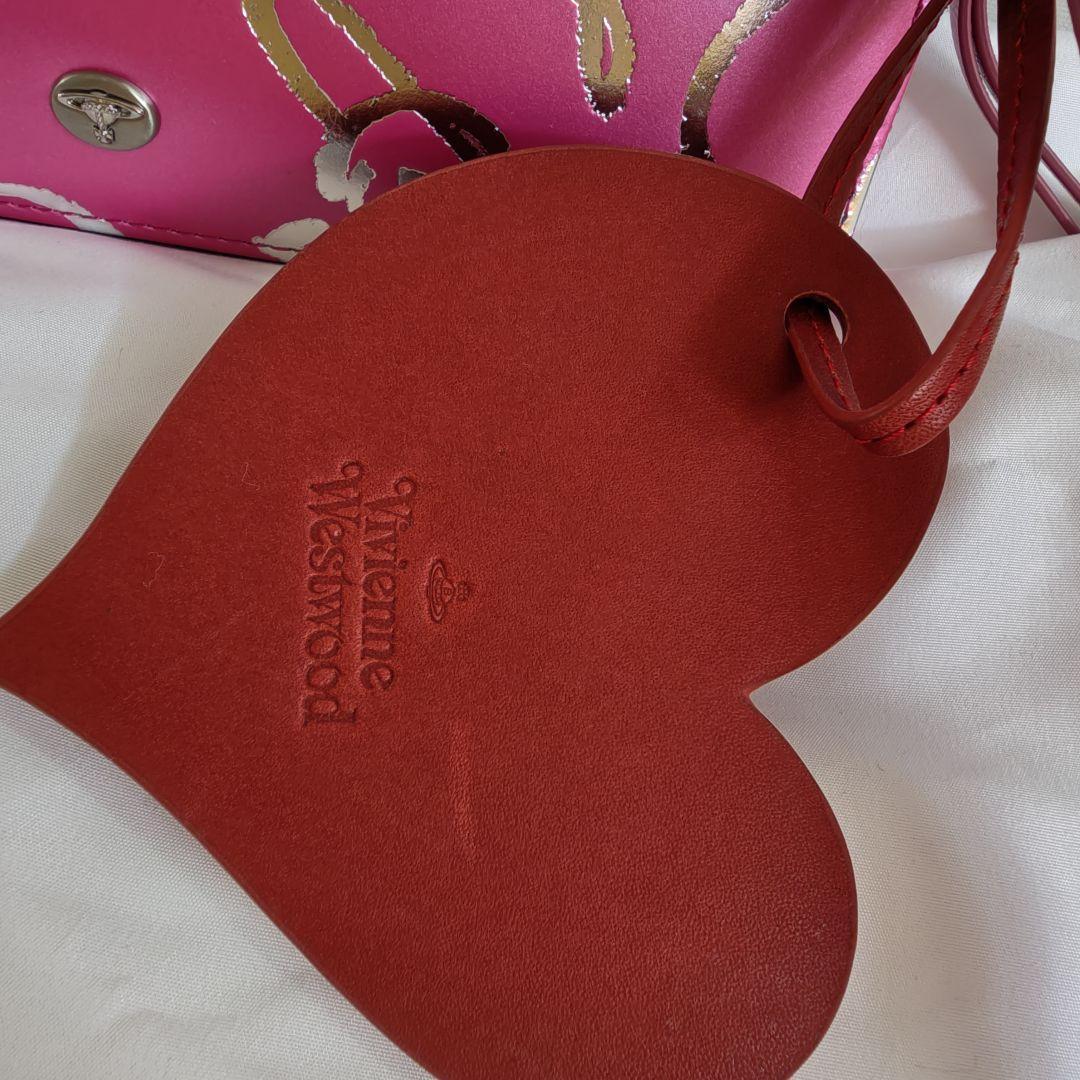 未使用級　ピンク　ヴィヴィアンウエストウッド　長財布　ラウンドジップ　ハート