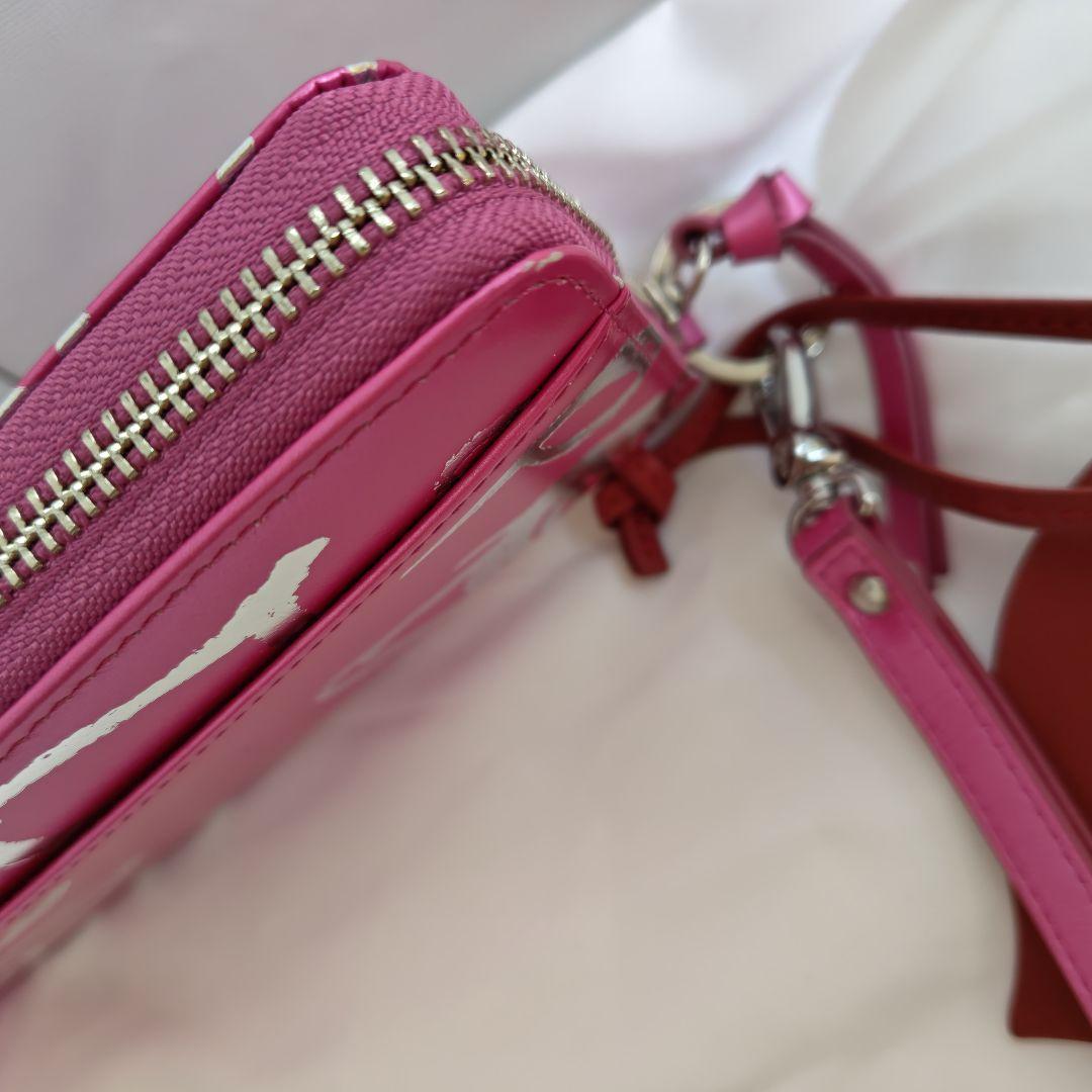 未使用級　ピンク　ヴィヴィアンウエストウッド　長財布　ラウンドジップ　ハート