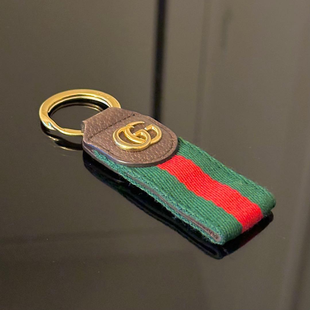 GUCCI GGロゴ キーリング グリーン/レッド