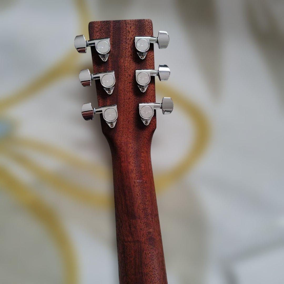 マーティンDＪR2A。オール単板（サペリ）トラベルサイズギター