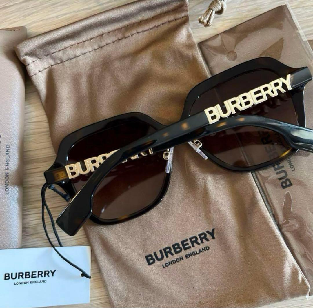 新品未使用　BURBERRY ロゴサングラス　ブラウン