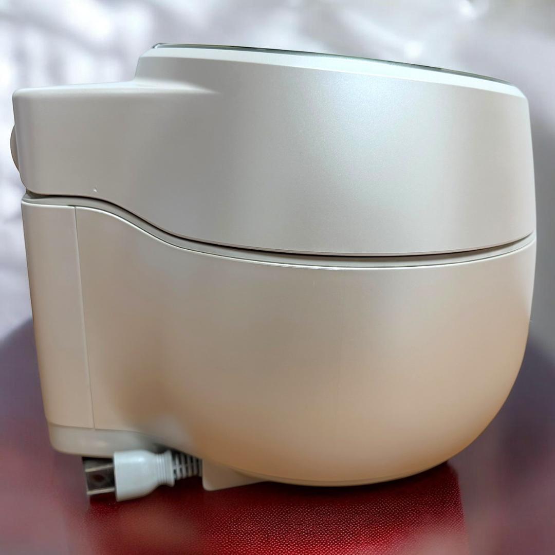 ☆美品 三菱 NJ-AW108 W 白和三盆 本炭釜 IHジャー炊飯器 5.5合