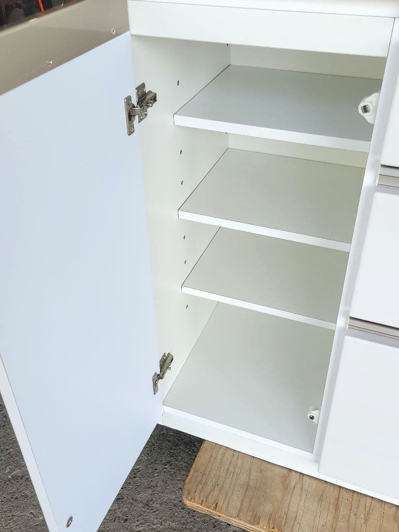 引取り限定！幅120cm キッチンボード 食器棚 アルミナ2 120KB ニトリ