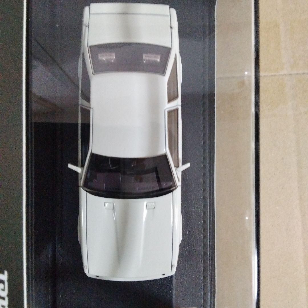 イグニッションモデル１／４３ミニカー