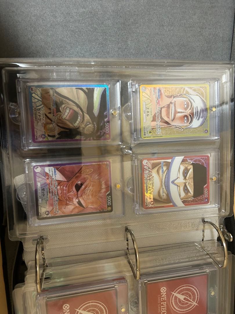 ワンピースカード　引退　マグネットローダー等すべて。コミパラ　説明文お読み下さい