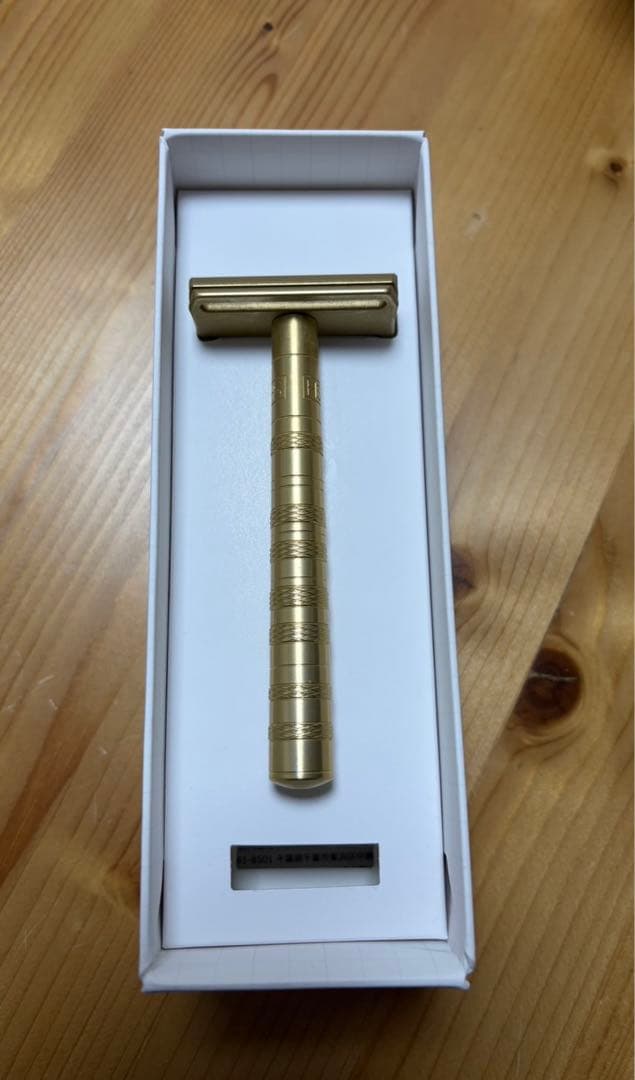 Henson Shaving AL13 ダブルエッジ剃刀 ゴールド