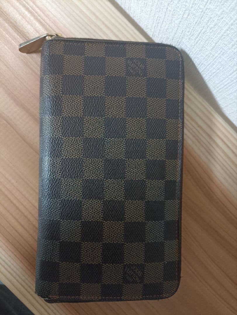 ルイヴィトン長財布(さっかん)