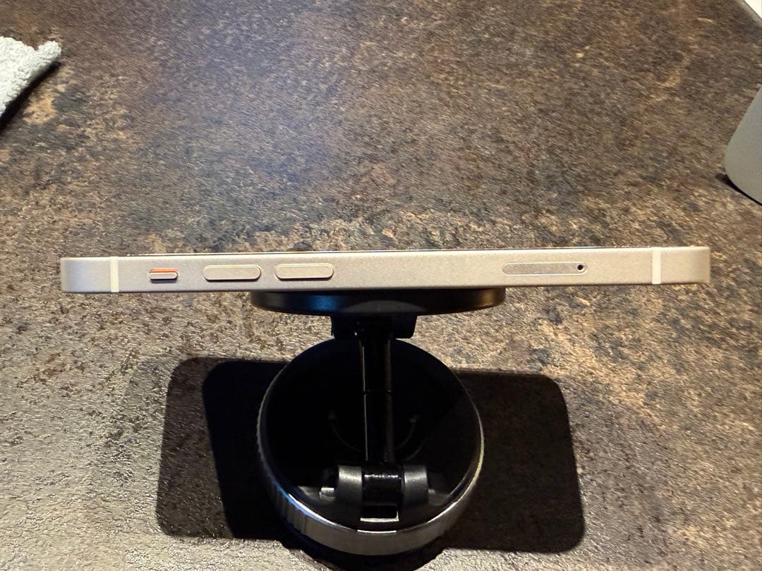 外装ほぼ新品バッテリー100%iPhone 12 mini 128GB ホワイト