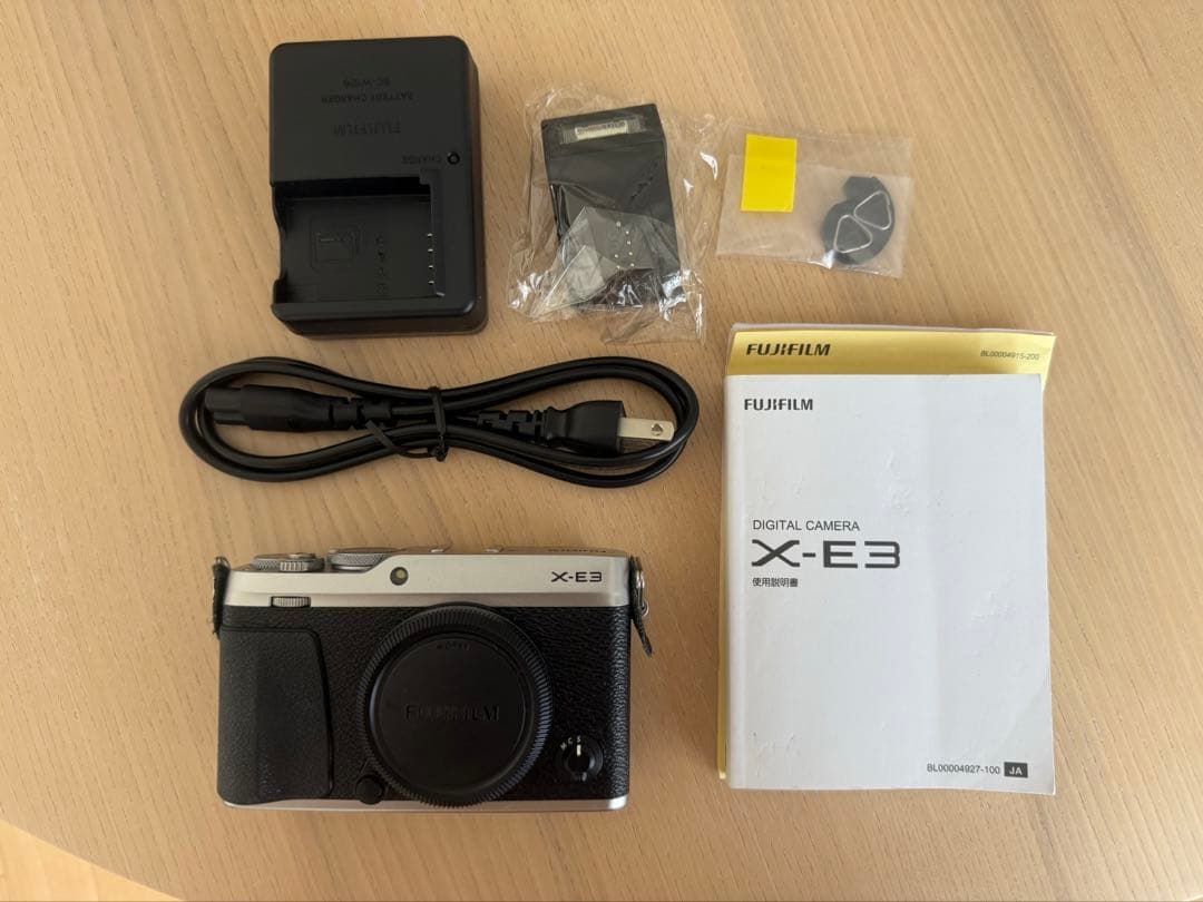 FUJIFILM X-E3 ミラーレスカメラ 本体