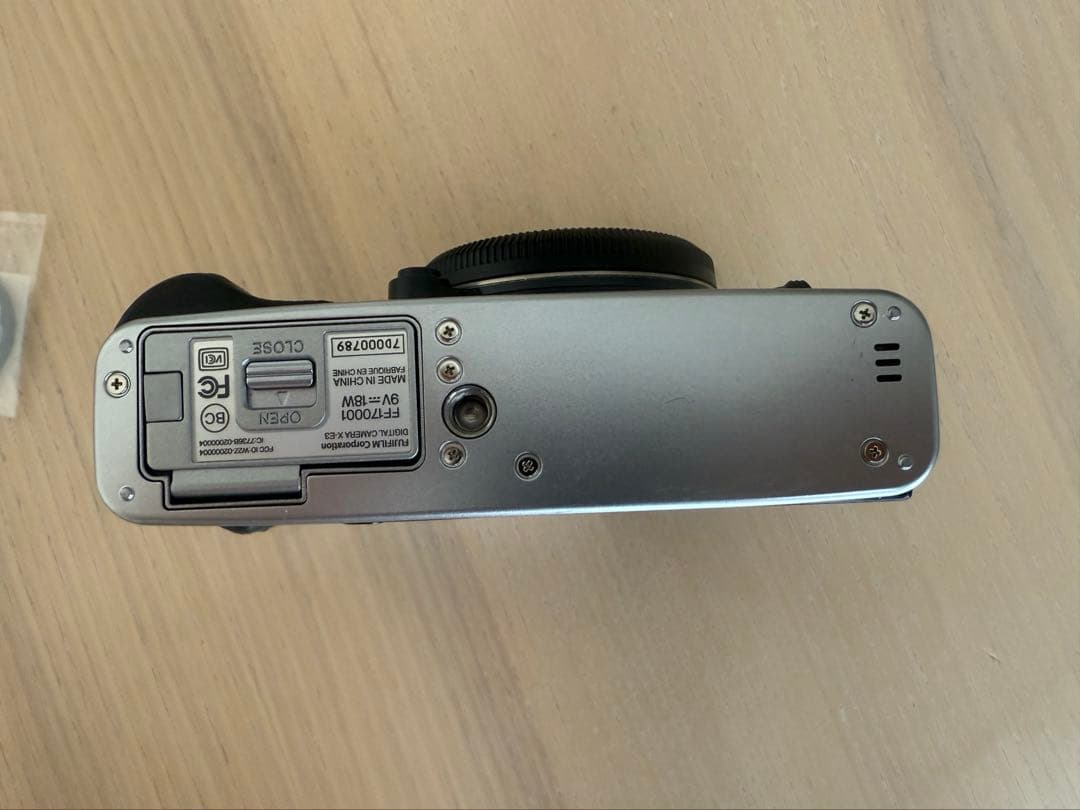 FUJIFILM X-E3 ミラーレスカメラ 本体