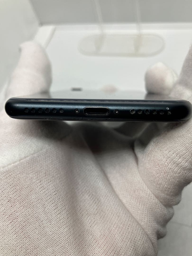 美品iPhone SE (第3世代) 128GB SIMフリーバッテリー100%