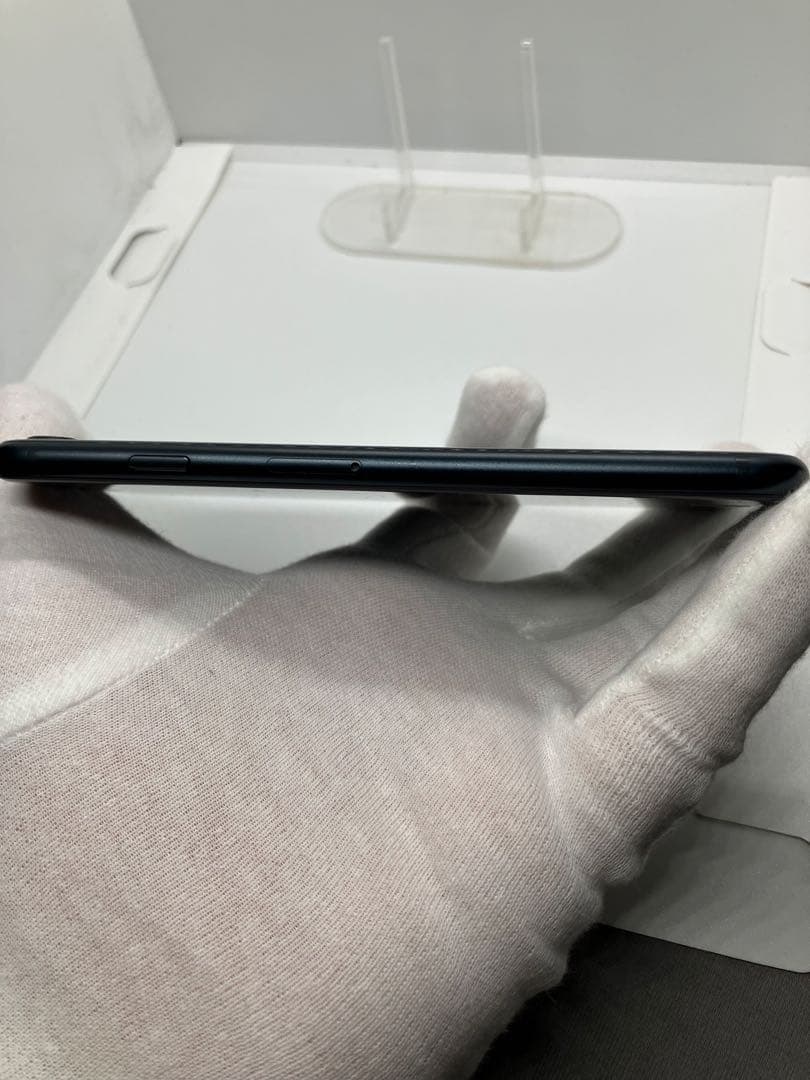 美品iPhone SE (第3世代) 128GB SIMフリーバッテリー100%