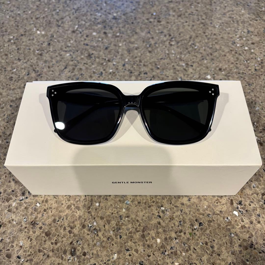 ジェントルモンスター　GENTLE MONSTER PALETTE